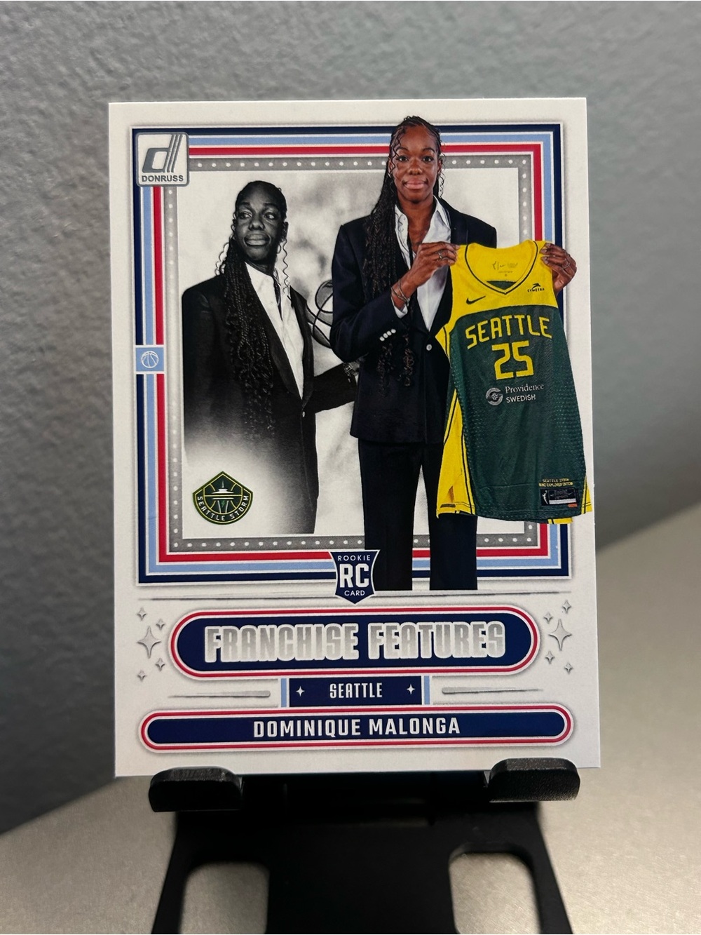 Panini Dominique Malonga Seattle Green/Yellow Franchise Features Card
